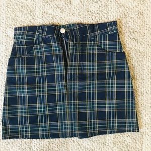 Checked mini skirt